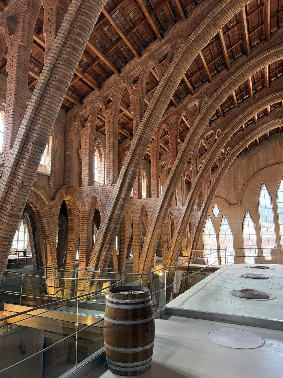 Arcs de maó de la catedral del vi